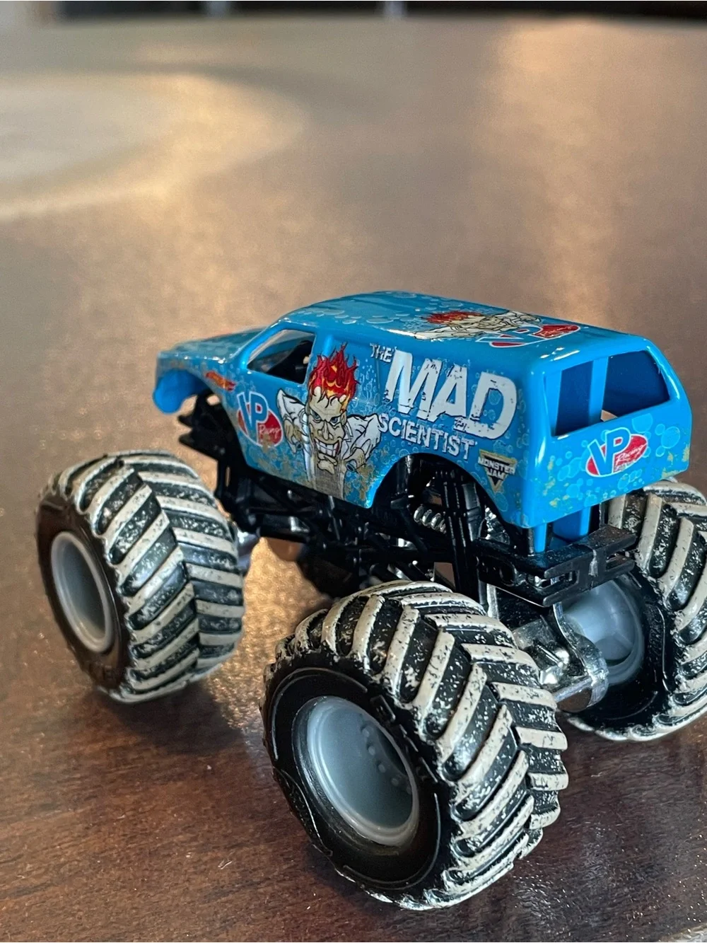 Hotwheels Monster Jam Mad Scientist Blue Loose Truck Mud 1/64 Diecast VP Racing